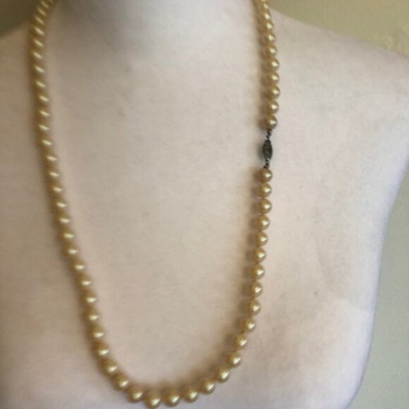 VINTAGE Pearl Costume 27" Necklace Vintage - Picture 6 of 16